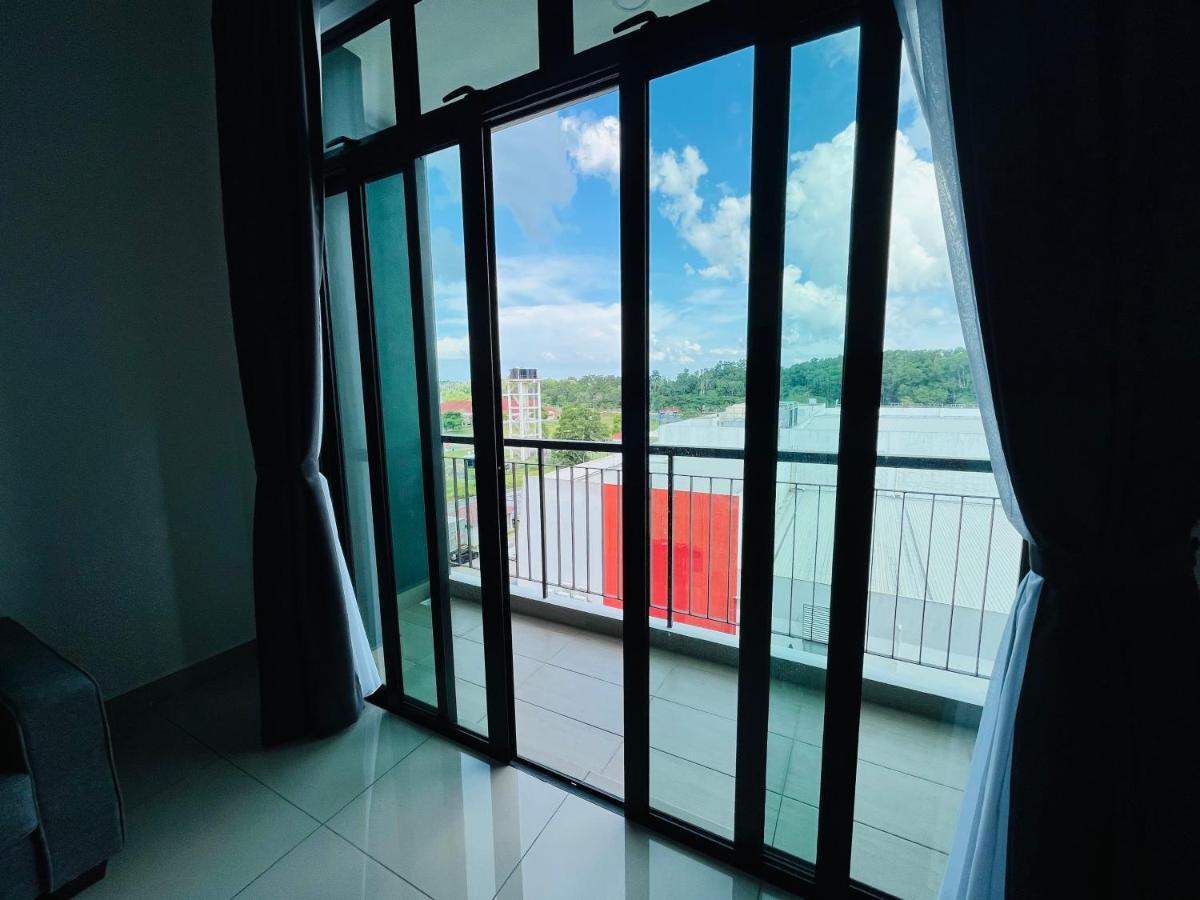 Villa Desaru Johor By Glex Extérieur photo
