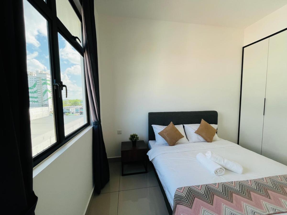 Villa Desaru Johor By Glex Extérieur photo