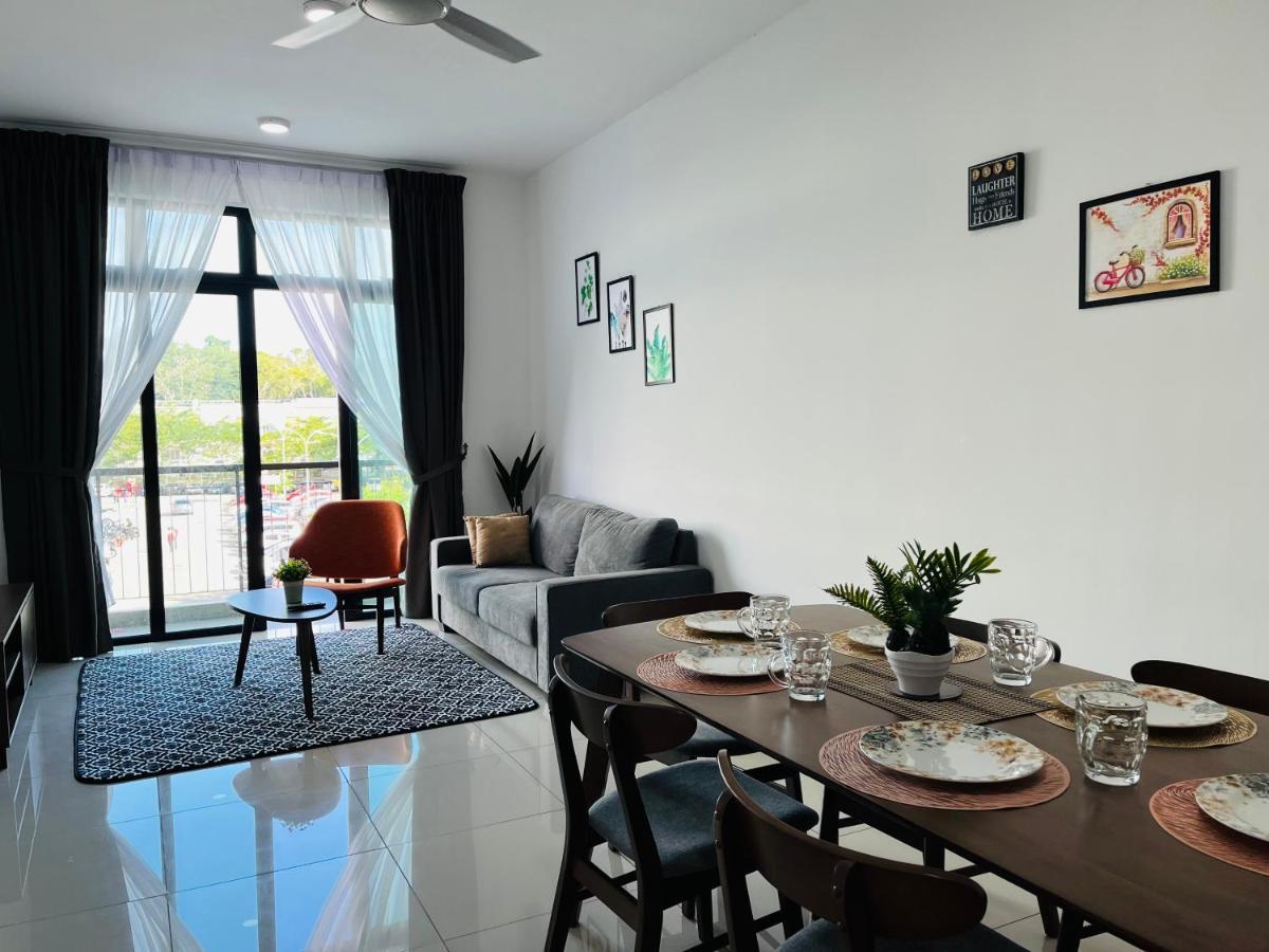 Villa Desaru Johor By Glex Extérieur photo