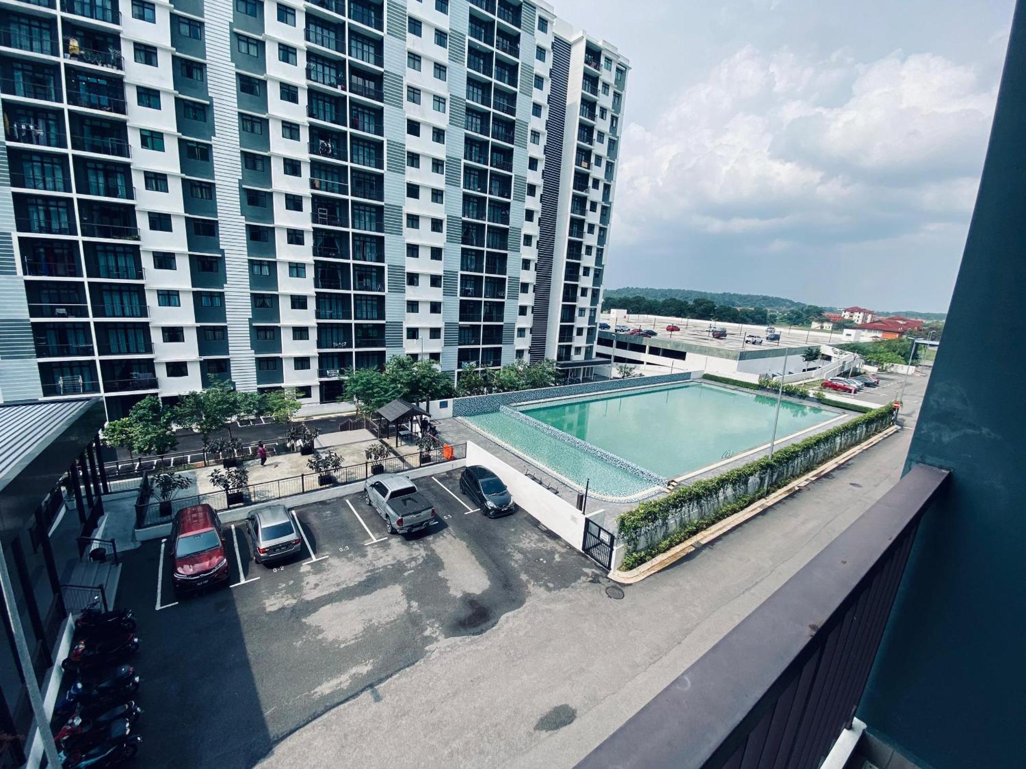 Villa Desaru Johor By Glex Extérieur photo